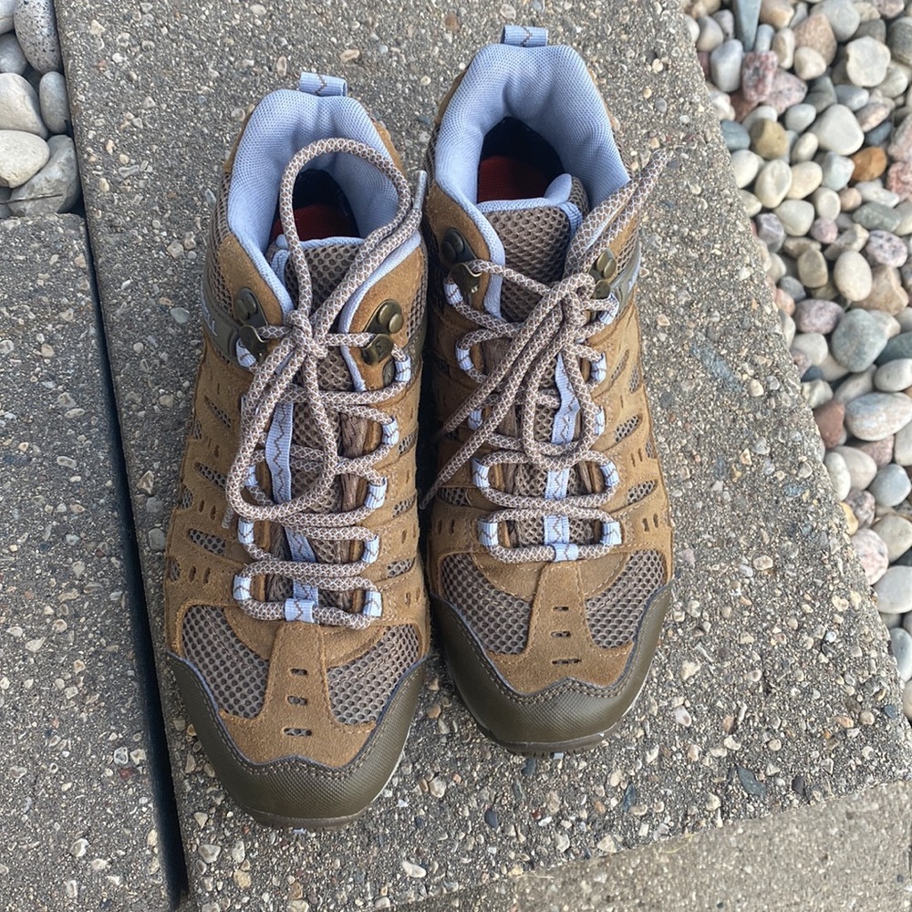 Merrell Hiking Boots - Picture 5 of 8